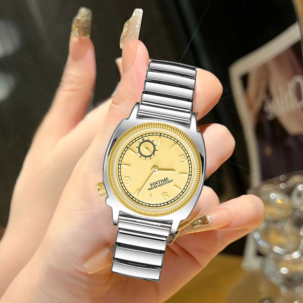 Pintime Spring-Strap Quartz Watch