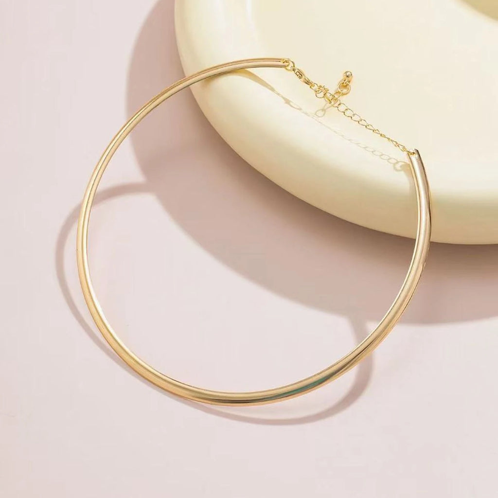 Minimal Round Collar Necklace